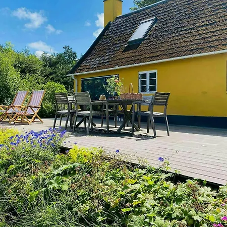 度假居 Historic With Sea Views Over Sejero Bay