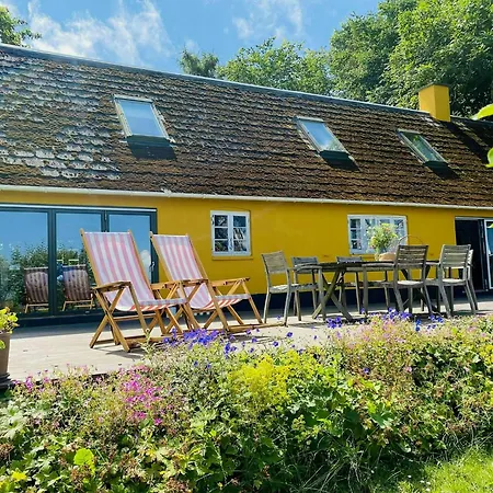 Ferienhaus Historic With Sea Views Over Sejero Bay *