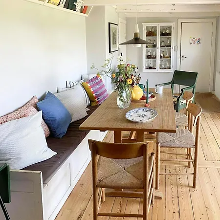 度假居 Historic With Sea Views Over Sejero Bay Fårevejle